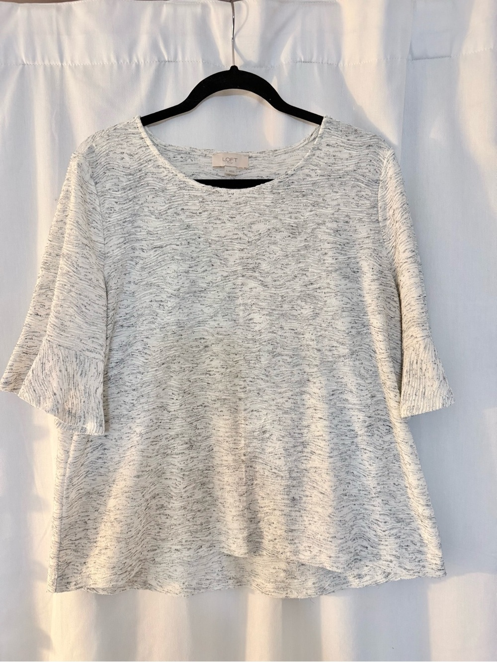 LOFT White Heathered Knit Top with Ruffle Short Sleeves - Light Gray Speckle